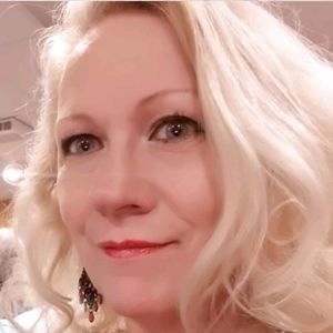 Meet your Posher, Sheri